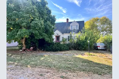 202 Clark Street, Sidell, IL 61876 - Photo 1