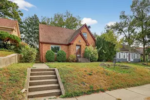 218 S Rockford Ave, Rockford, IL 61104 - Photo 1