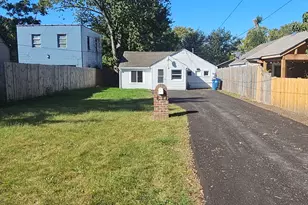 616 Morton St, Aurora, IL 60506 - Photo 1