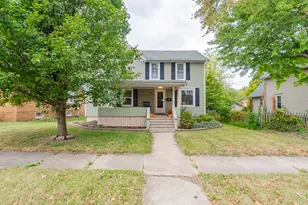 310 S Pleasant St, Princeton, IL 61356 - Photo 1