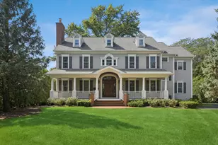 910 S Park Ave, Hinsdale, IL 60521 - Photo 1