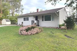 308 Amarillo Ct, Carpentersville, IL 60110 - Photo 1