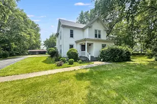 1204 W Reynolds St, Pontiac, IL 61764 - Photo 1