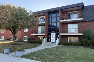 17006 Novak Dr, Hazel Crest, IL 60429 - Photo 1