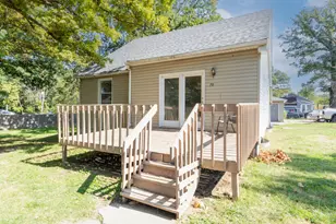 700 Pontiac St, Joliet, IL 60432 - Photo 1