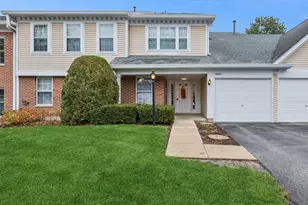 1401 Apple Ct, Mount Prospect, IL 60056 - Photo 1