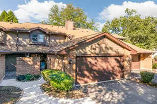 976 Indian Boundary Dr, Westmont, IL 60559 - Photo 1