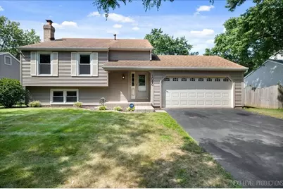 1050 Independence Avenue, Saint Charles, IL 60174 - Photo 1