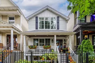 2226 W Barry Ave, Chicago, IL 60618 - Photo 1