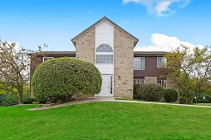 1429 Berta Dr, Crest Hill, IL 60403 - Photo 1