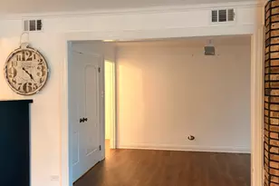 9194 S Rd, Palos Hills, IL 60465 - Photo 5