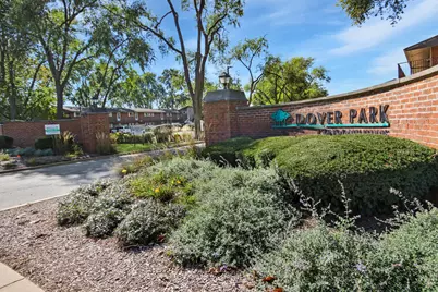 1900 Knightsbridge Drive W #2B, Mount Prospect, IL 60056 - Photo 1