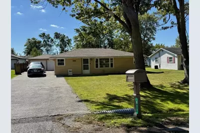 829 W Windsor Avenue, Crete, IL 60417 - Photo 1
