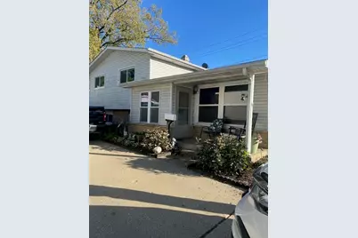 49 N Shaddle Avenue, Mundelein, IL 60060 - Photo 1