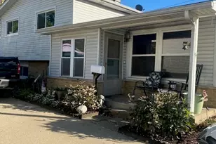 49 N Shaddle Ave, Mundelein, IL 60060 - Photo 1