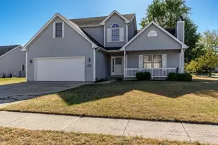 569 Gershwin Ln, Machesney Park, IL 61115 - Photo 1