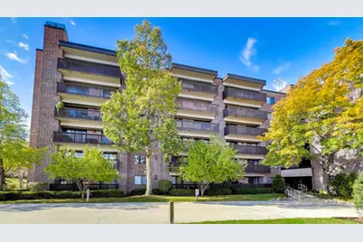 920 Vose Drive #604, Gurnee, IL 60031 - Photo 1