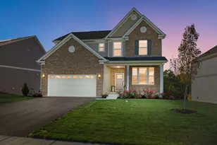 1044 Joice Ln, Mundelein, IL 60060 - Photo 1