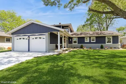 541 Sycamore Drive, Elk Grove Village, IL 60007 - Photo 1