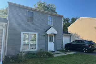 29W441 Butternut Ln, Warrenville, IL 60555 - Photo 1