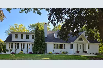 25W201 Summit Drive, Naperville, IL 60563 - Photo 1