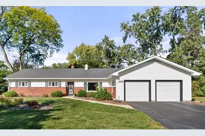 325 E Hawthorne Boulevard, Wheaton, IL 60187 - Photo 1