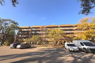 502 Redondo Dr, Downers Grove, IL 60516 - Photo 1