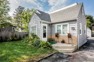 114 Clifton Dr, Round Lake Park, IL 60073 - Photo 1