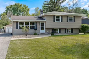 132 Robin Hill Dr, Naperville, IL 60540 - Photo 1