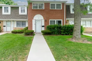 1912 Finchley Ct, Schaumburg, IL 60194 - Photo 1