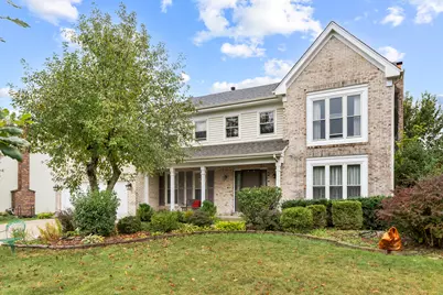 1525 Sandburg Drive, Schaumburg, IL 60173 - Photo 1