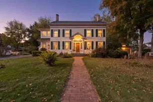 315 W Hurlbut Ave, Belvidere, IL 61008 - Photo 1