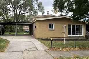 9225 S Emerald Ave, Chicago, IL 60620 - Photo 1