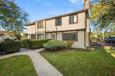 1721 Cedarbrook Court #1, Sycamore, IL 60178 - Photo 1