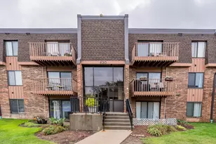 620 Tralee Ct, Schaumburg, IL 60193 - Photo 1