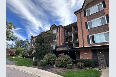 1217 S Old Wilke Road #110, Arlington Heights, IL 60005 - Photo 1