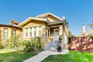 5807 N Sacramento Ave, Chicago, IL 60659 - Photo 1