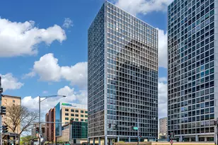 340 W Diversey Pkwy, Chicago, IL 60657 - Photo 1