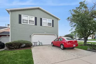 2155 College Dr, Glendale Heights, IL 60139 - Photo 1