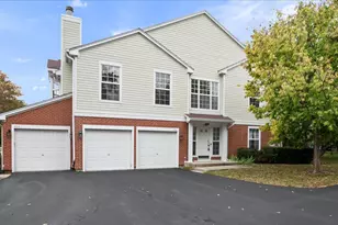 902 Sparta Ct, Vernon Hills, IL 60061 - Photo 1