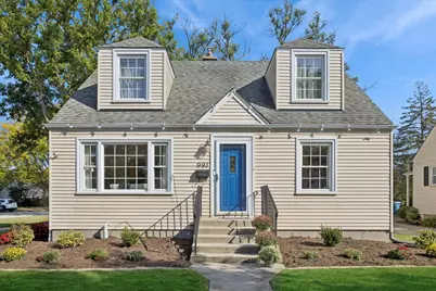 991 S Swain Avenue, Elmhurst, IL 60126 - Photo 1