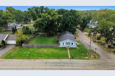 2020 W 4th Street, Dixon, IL 61021 - Photo 1