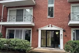10115 Old Orchard Ct, Skokie, IL 60076 - Photo 1