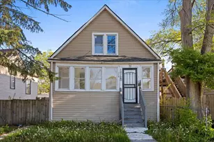 1028 W 103rd Pl, Chicago, IL 60643 - Photo 1