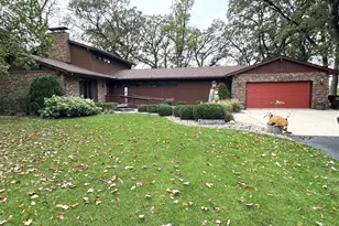 1588 Bittersweet Dr, Saint Anne, IL 60964 - Photo 1