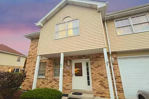 4336 W Emerald Way St, Alsip, IL 60803 - Photo 1