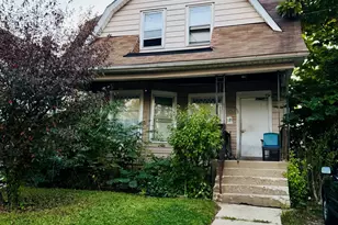 28 N St James St, Waukegan, IL 60085 - Photo 1