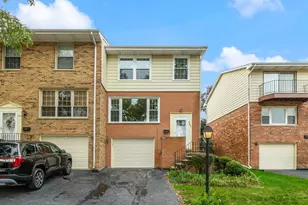 8809 44th Pl, Brookfield, IL 60513 - Photo 1