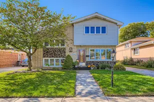 9420 Massasoit Ave, Oak Lawn, IL 60453 - Photo 1