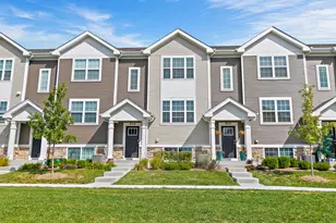 804 Briar Gln Ct, Hampshire, IL 60140 - Photo 1